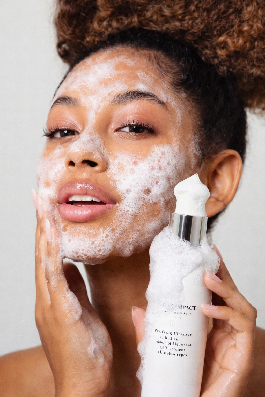Foaming Cleanser: Deeply Cleansing, Gentle on Your Skin